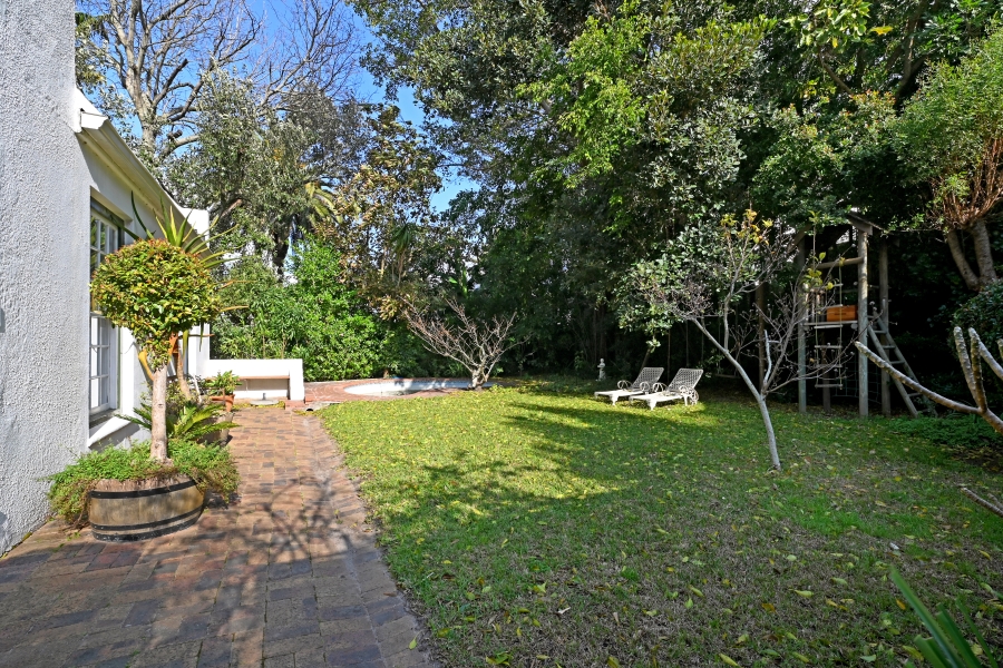 2 Bedroom Property for Sale in Newlands Western Cape